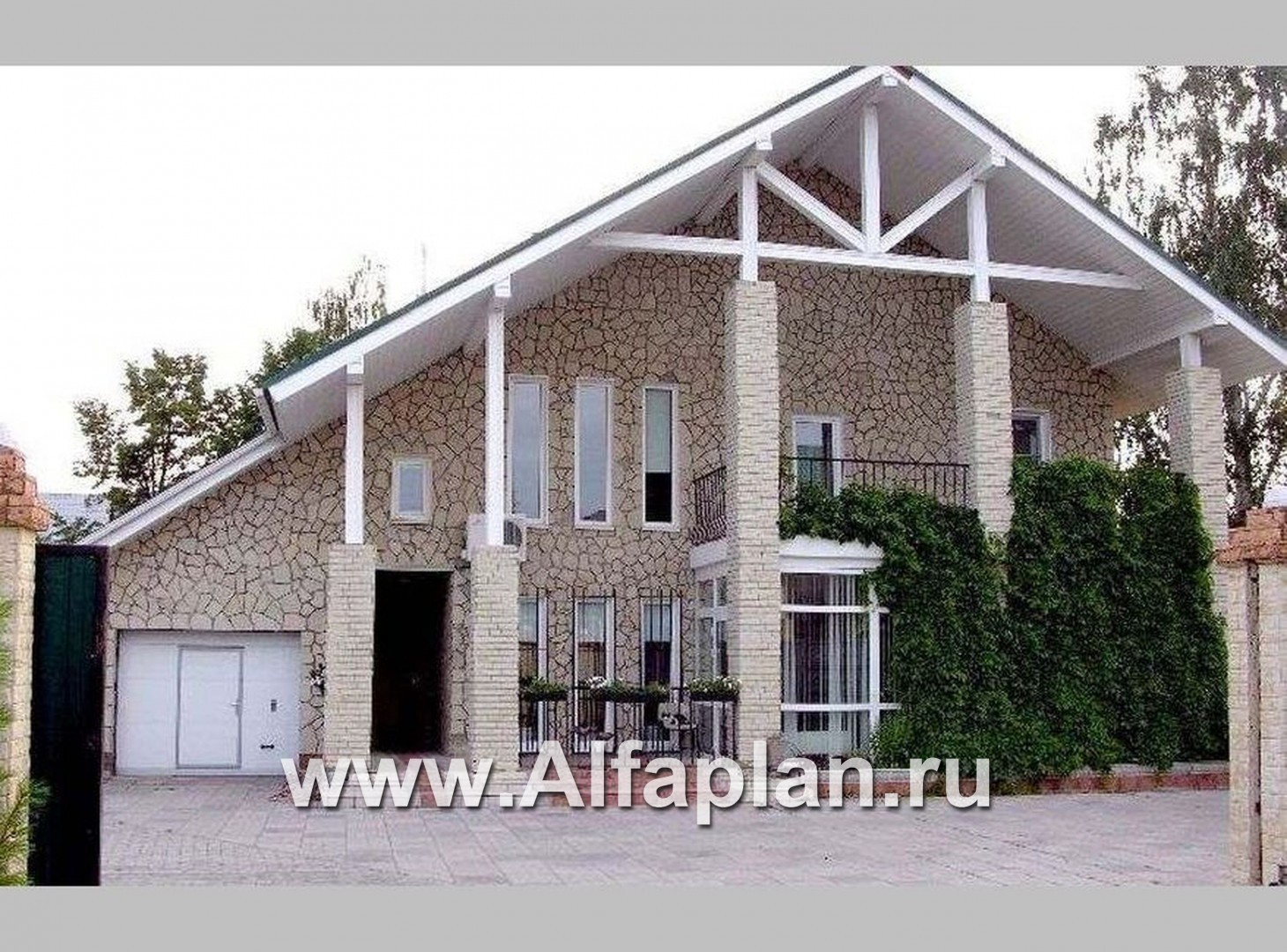 «Мистер-Твистер» -  проект дома с мансардой, с балконом и с террасой, с двумя жилыми комнатами на 1 эт - дизайн дома №1